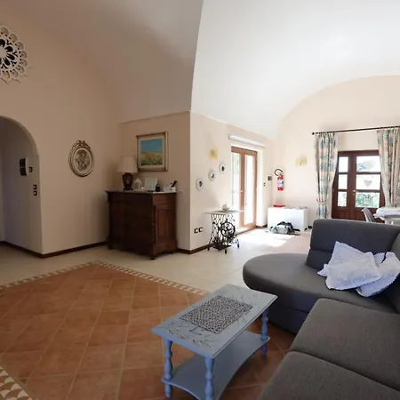 Dimora Beatrice فيلة مارتينا فرانكا